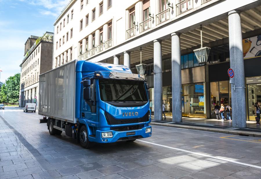  Iveco EuroCargo 75-210 2015 года  (фото 2 из 23)